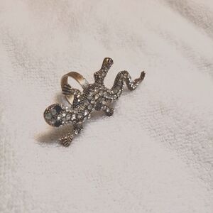 Lizard ring